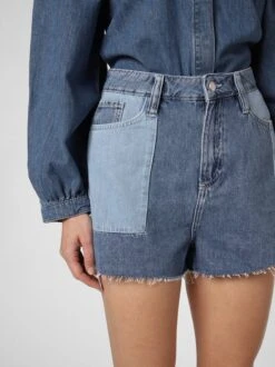 Ba&sh Damen Jeansshorts - Quito -Dreimaster || Ragwear || NYDJ]Verkäufe 2025 Damen Jeansshorts Quito pdstandard 560307 0001 modeldetail 1